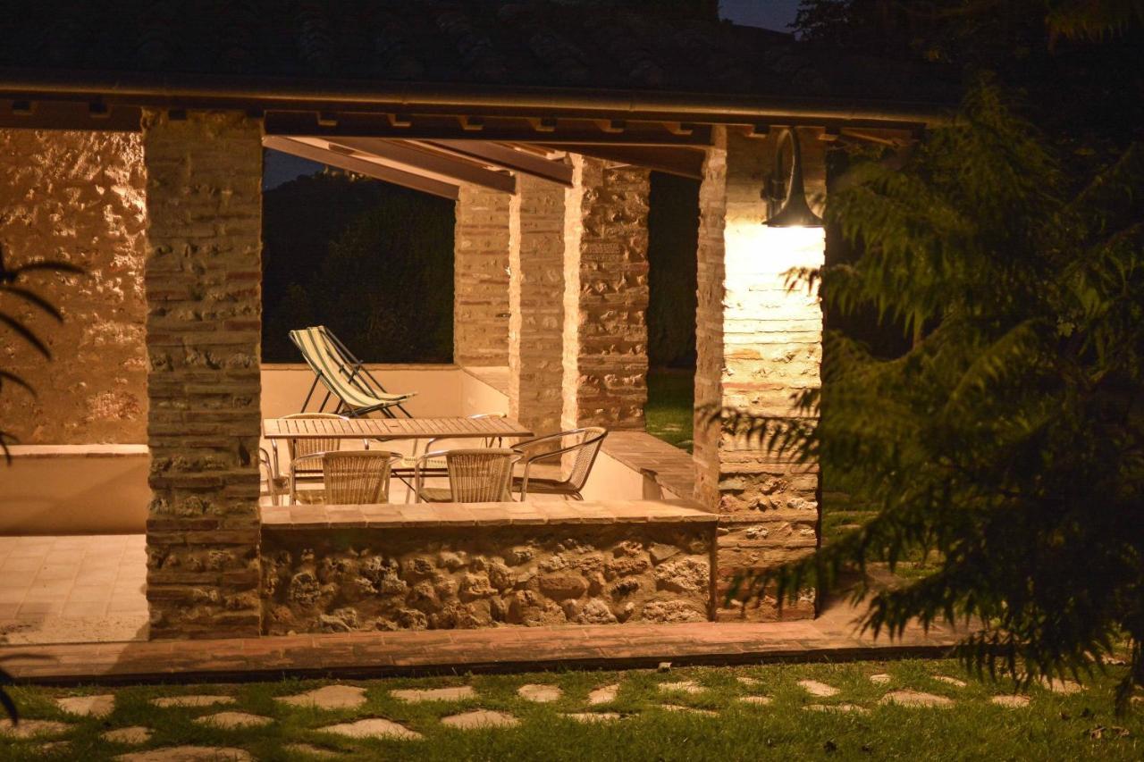 Monteriggioni Suite Ngoại thất bức ảnh